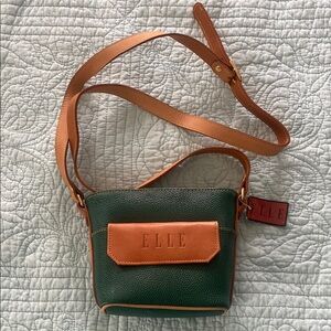 Vintage Leather Elle Crossbody - Mini Bucket